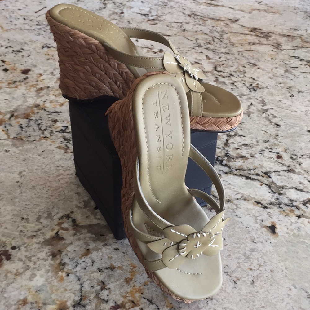 New York Transit Sandals